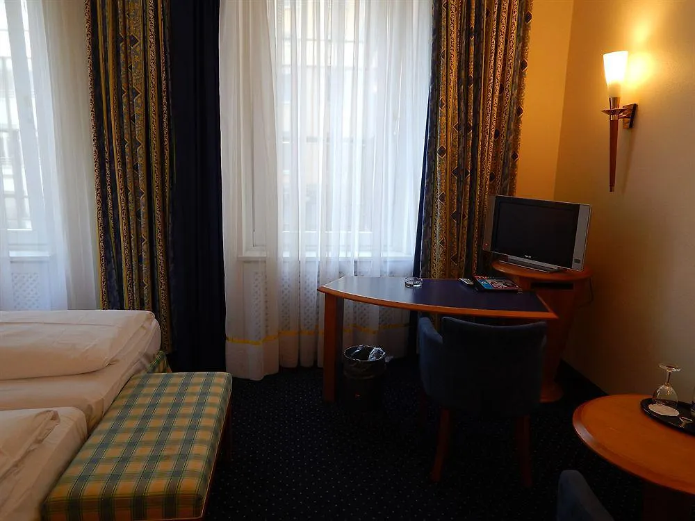 Hotel Daniel Munich 3*,